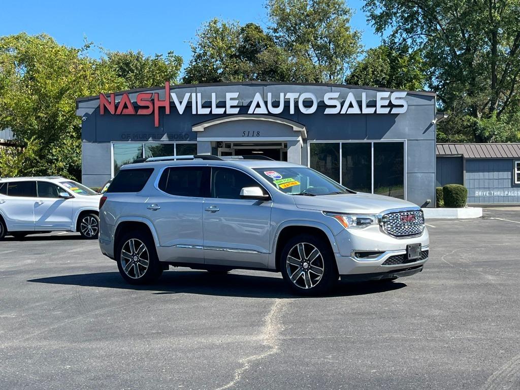 2019 GMC Acadia Denali's photo