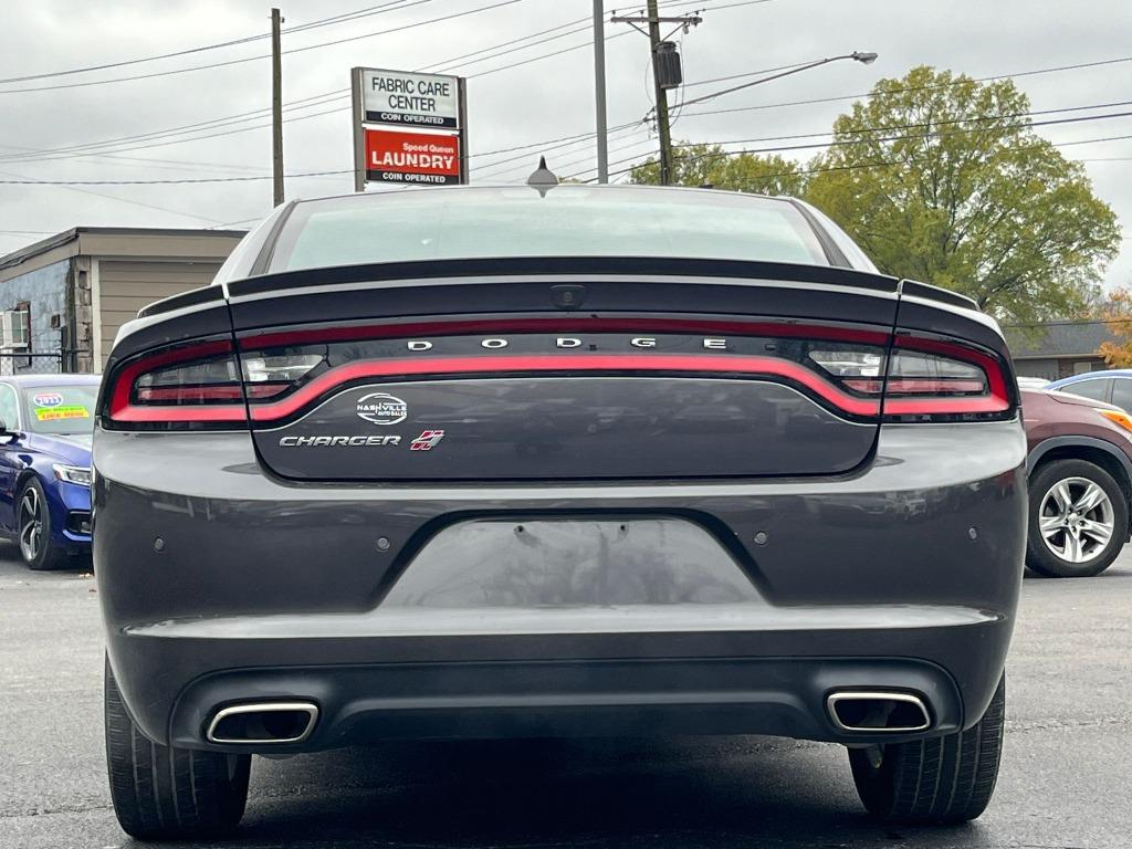 2019 Dodge Charger SXT photo 6