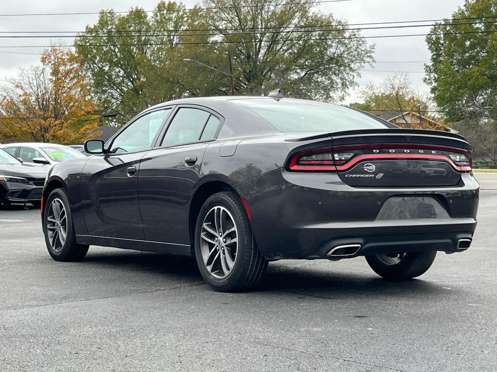 2019 Dodge Charger SXT photo 5