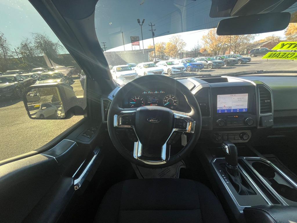 2019 Ford F-150 XLT photo 17