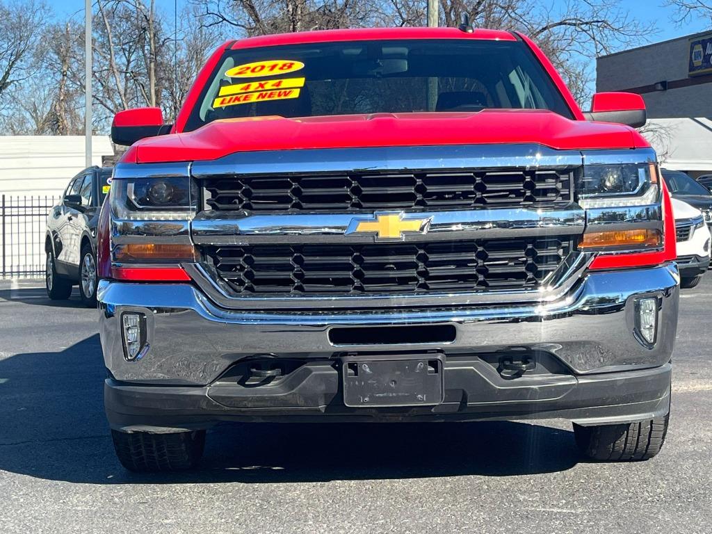 2018 Chevrolet Silverado 1500 LT photo 3