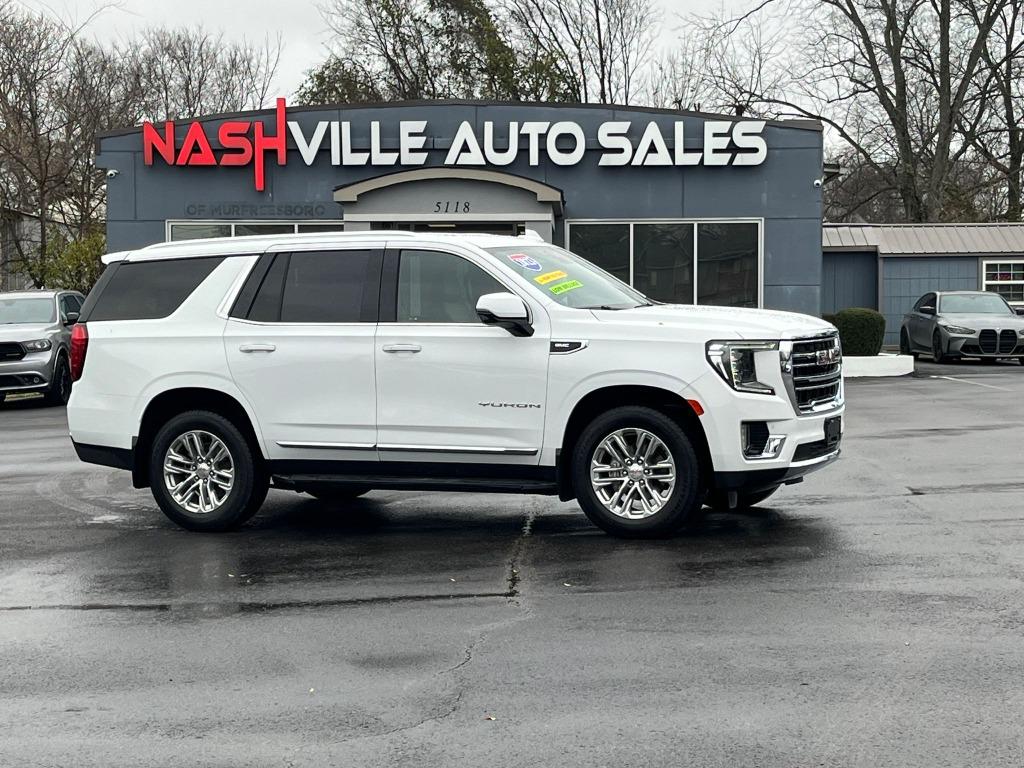 2023 GMC Yukon SLT's photo