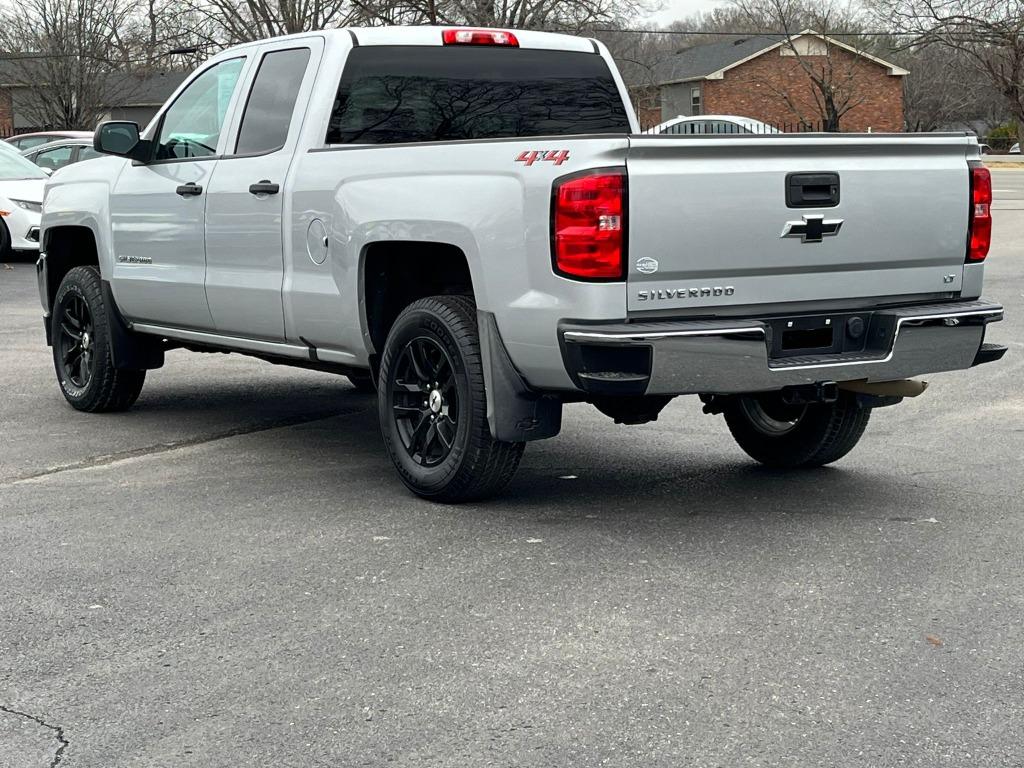 2018 Chevrolet Silverado 1500 Custom photo 6