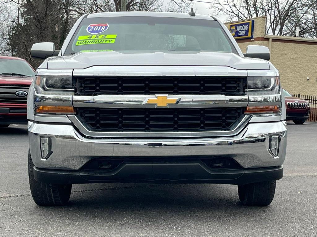 2018 Chevrolet Silverado 1500 LT photo 3