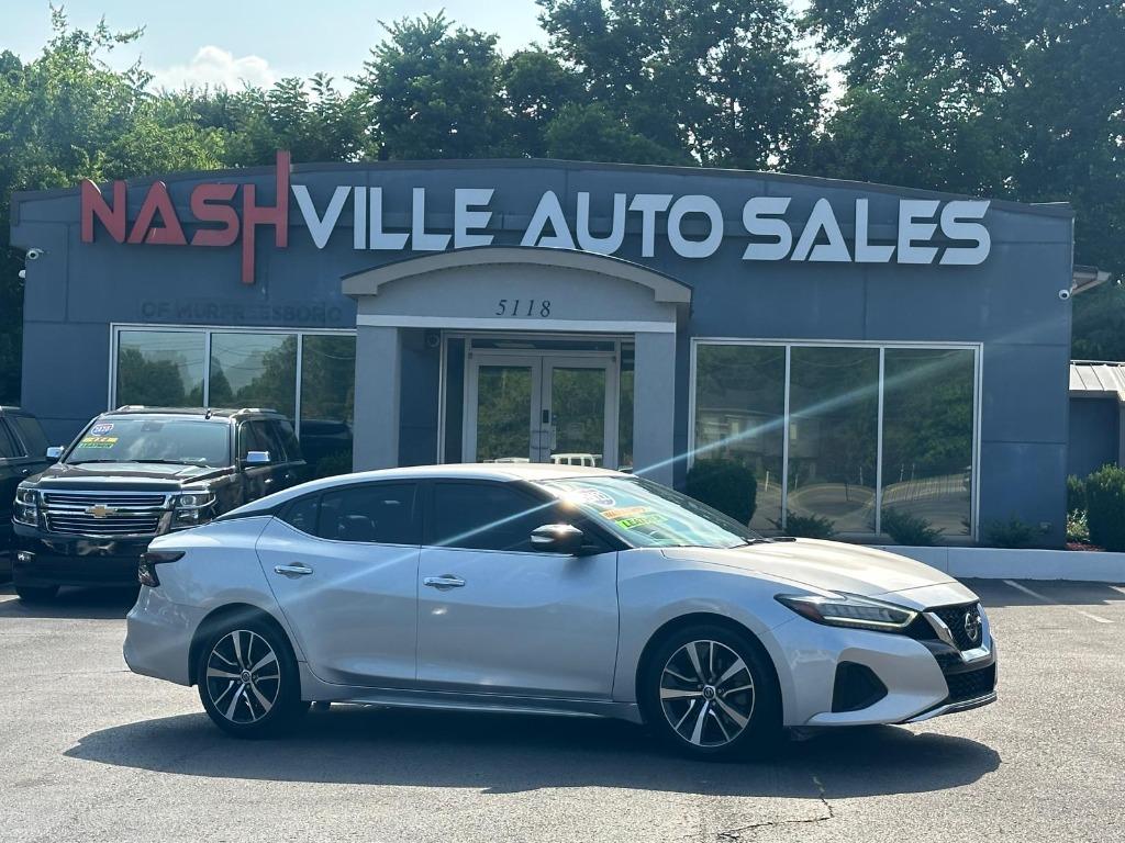 2022 Nissan Maxima SV's photo