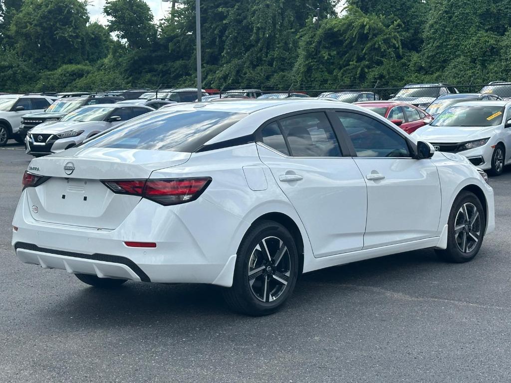2025 Nissan Sentra SV - Photo 8