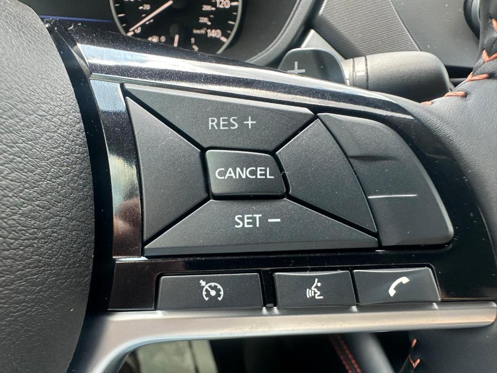 2025 Nissan Altima SR - Photo 14