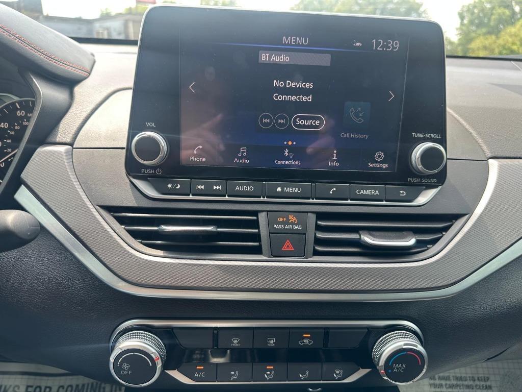 2025 Nissan Altima SR - Photo 22