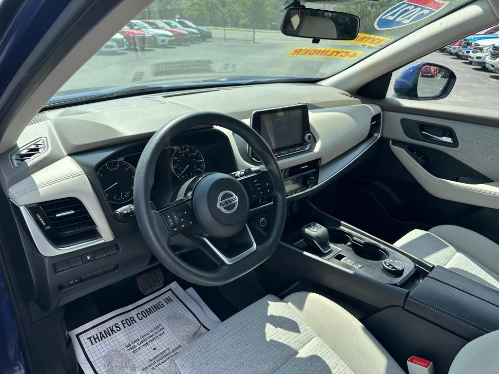 2021 Nissan Rogue SV - Photo 14