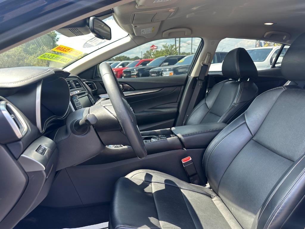 2023 Nissan Maxima SV - Photo 11