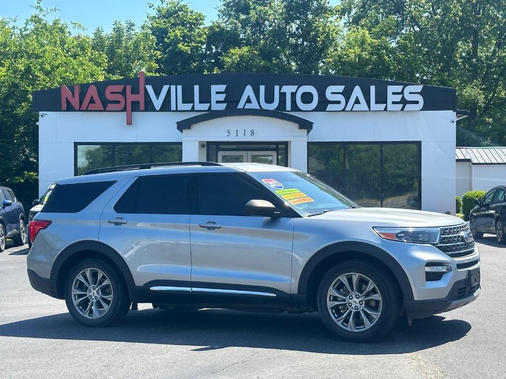 2022 Ford Explorer XLT RWD's photo